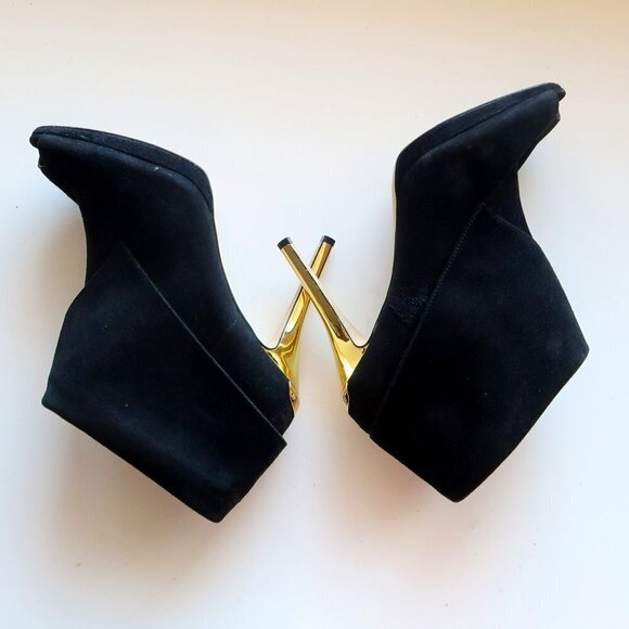 Michael Kors Black Suede Leather Peep Toe Gold Heel Ankle Boots / Booties Sz. 10 - Picture 9 of 16